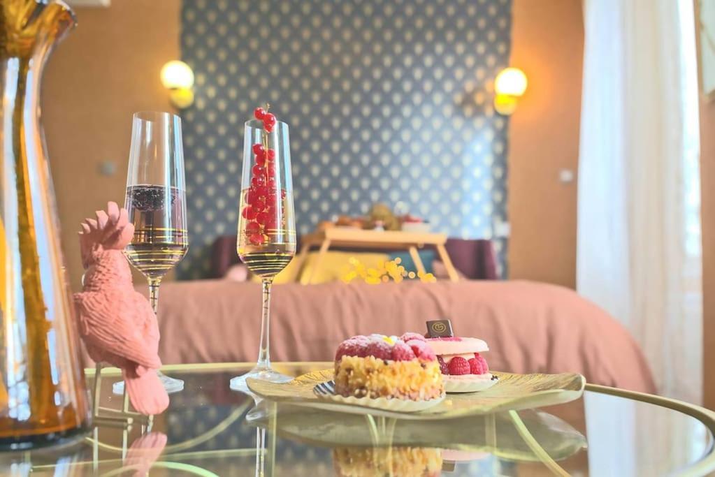 مُلووز Luxury Room Jacuzzi Centre Ville Haut De Gamme المظهر الخارجي الصورة