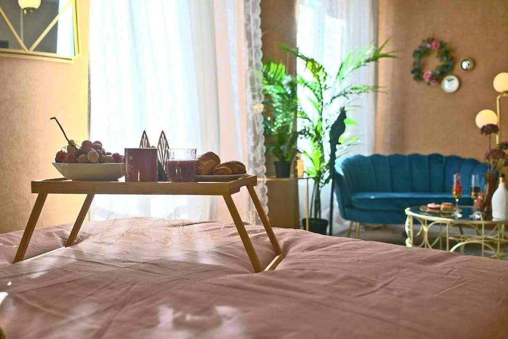 مُلووز Luxury Room Jacuzzi Centre Ville Haut De Gamme المظهر الخارجي الصورة